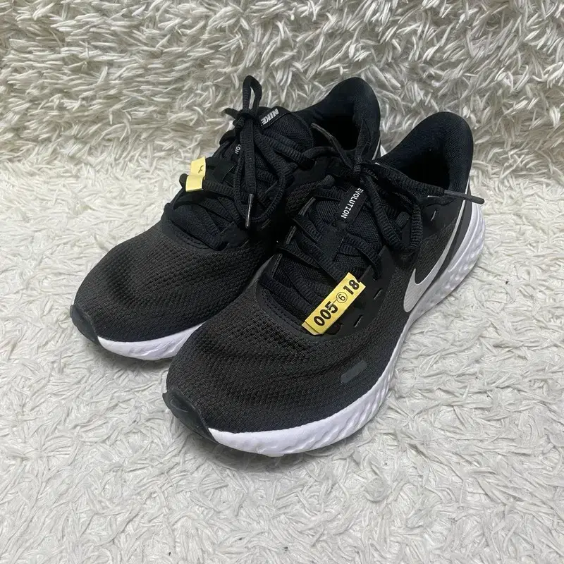 [240] NIKE SPORT SHOES 나이키 스포츠용 운동화